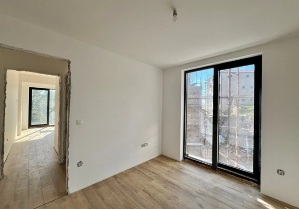 Trosoban-stan-u-novogradnji-Kamenovo-Budva-8 Trosoban stan 106 m² – Kamenovo, Budva — fotografija 9