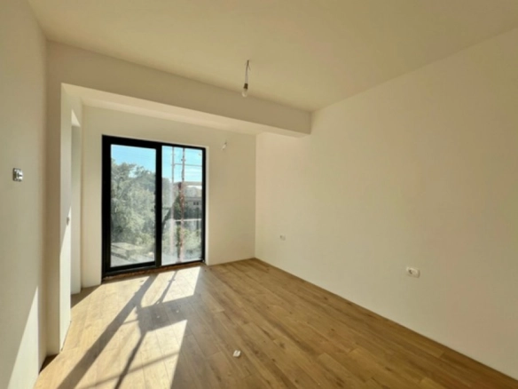 Trosoban stan 106 m² – Kamenovo, Budva — fotografija 12