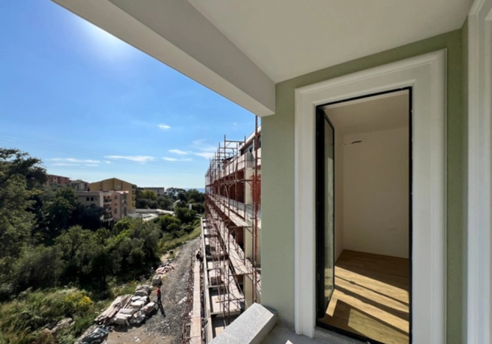 Trosoban-stan-u-novogradnji-Kamenovo-Budva-12 Trosoban stan 106 m² – Kamenovo, Budva — fotografija 13