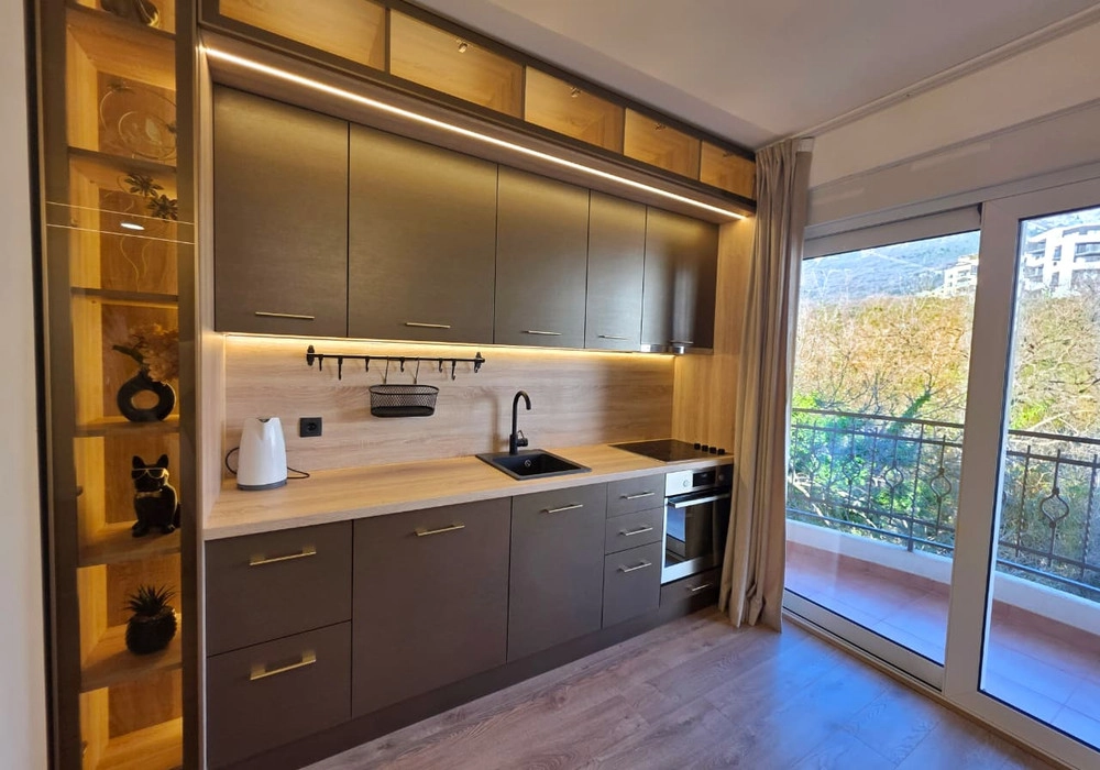 Trosoban-stan-u-Becicima-Budva-5 Trosoban stan 106 m² – Bečići, Budva — fotografija 6