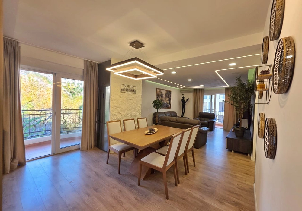 Trosoban-stan-u-Becicima-Budva-8 Trosoban stan 106 m² – Bečići, Budva — fotografija 9