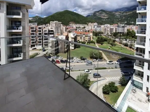 Trosoban stan 89 m² – Centar, Budva — fotografija 3