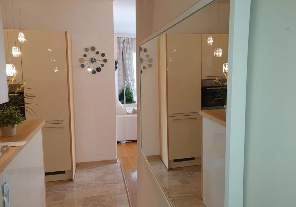 Trosoban-stan-u-kompleksu-Tre-Cane-Centar-Budva-9 Trosoban stan 89 m² – Centar, Budva — fotografija 10