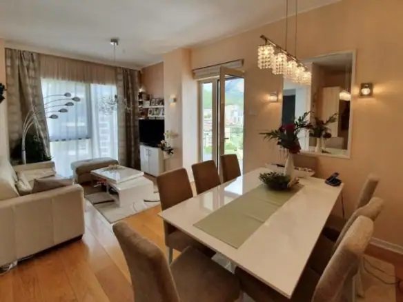 Trosoban stan 89 m² – Centar, Budva — fotografija 14