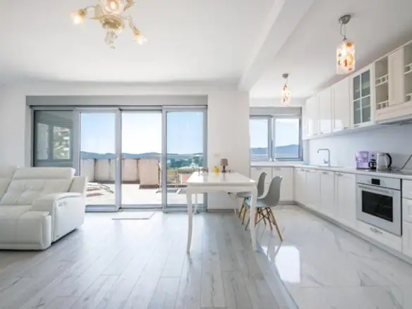 Trosoban stan 116 m² – Mažina, Tivat — fotografija 3