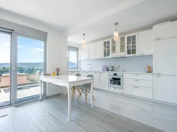 Trosoban stan 116 m² – Mažina, Tivat — fotografija 4