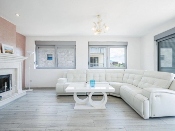 Trosoban stan 116 m² – Mažina, Tivat — fotografija 11
