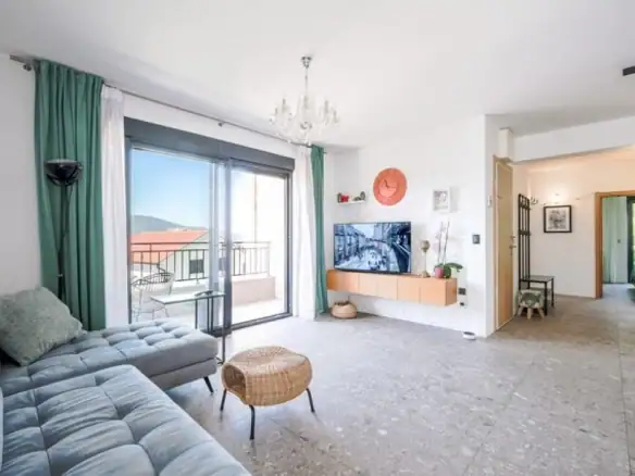 Trosoban stan 77 m² – Mažina, Tivat — fotografija 5