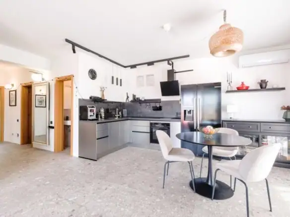 Trosoban stan 77 m² – Mažina, Tivat — fotografija 7