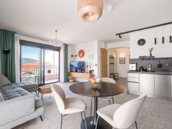 Trosoban stan 77 m² – Mažina, Tivat — fotografija 10