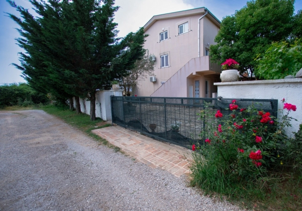 Kuca-sa-bazenom-u-Krimovici-Kotor-4 Kuća 500 m² – Krimovica, Kotor — fotografija 5