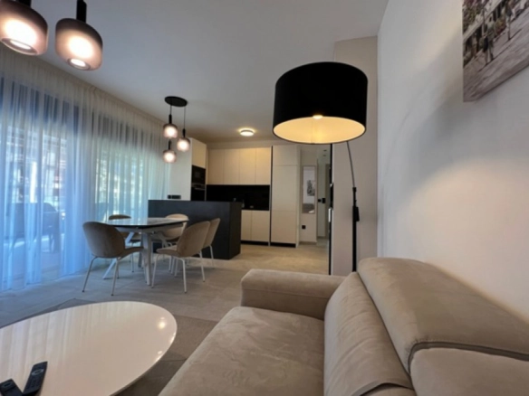 Dvosoban stan 147 m² – Mažina, Tivat — fotografija 5