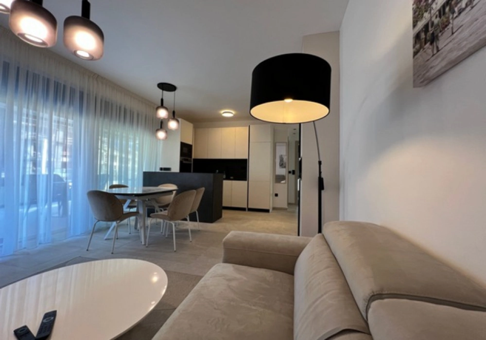 Dvosoban-stan-sa-terasom-i-bazenom-u-Mazini-Tivat-4 Dvosoban stan 147 m² – Mažina, Tivat — fotografija 5