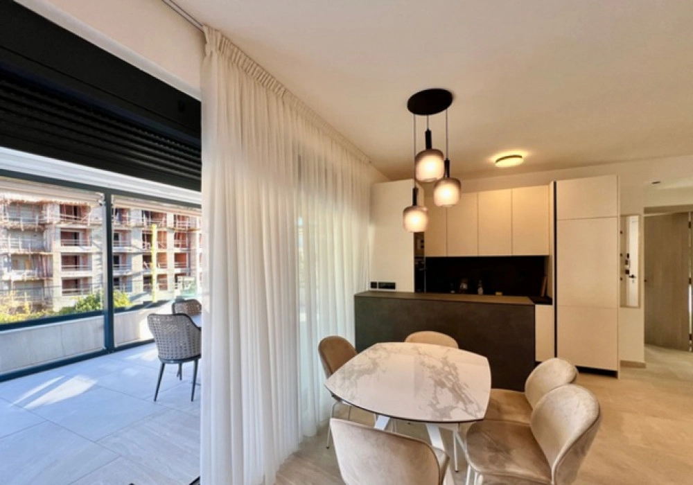 Dvosoban-stan-sa-terasom-i-bazenom-u-Mazini-Tivat-9 Dvosoban stan 147 m² – Mažina, Tivat — fotografija 10