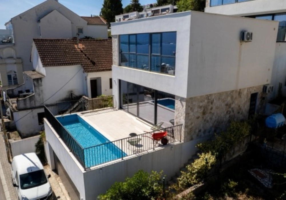 Nova-kuca-sa-bazenom-u-Krasicima-Tivat-3 Kuća 330 m² – Krašići, Tivat — fotografija 4