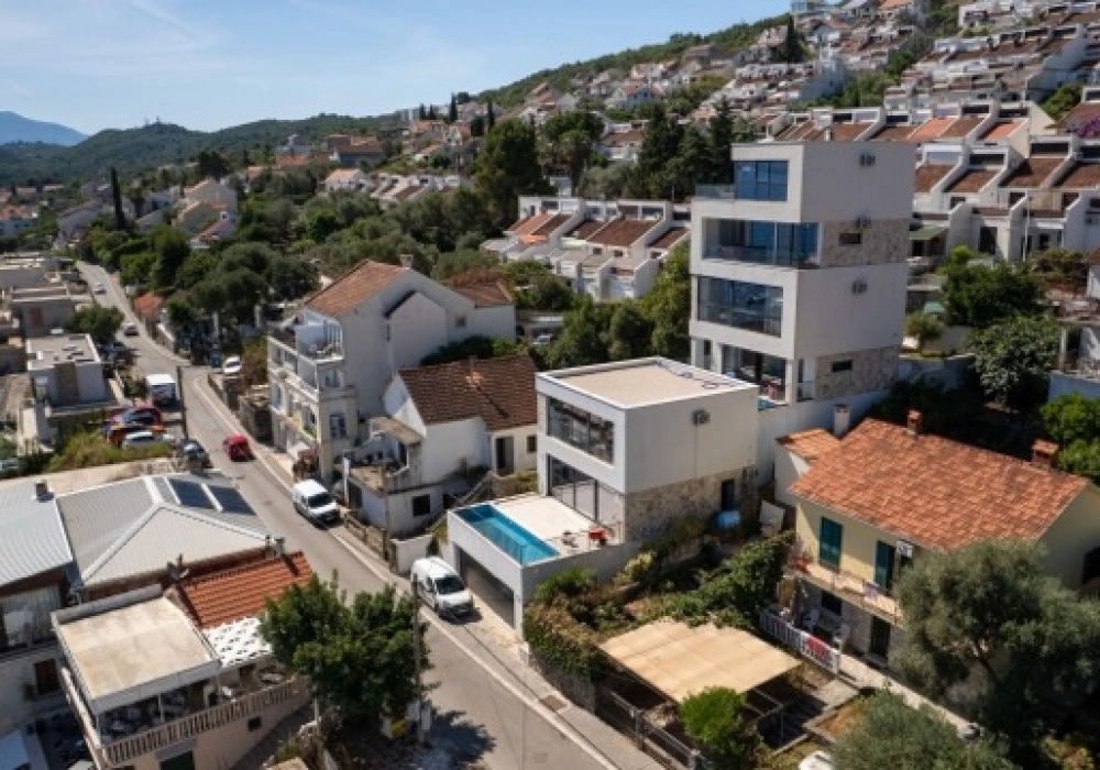 Nova-kuca-sa-bazenom-u-Krasicima-Tivat-5 Kuća 330 m² – Krašići, Tivat — fotografija 6