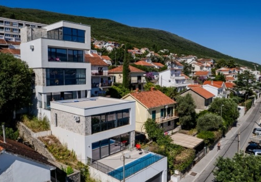 Nova-kuca-sa-bazenom-u-Krasicima-Tivat-6 Kuća 330 m² – Krašići, Tivat — fotografija 7