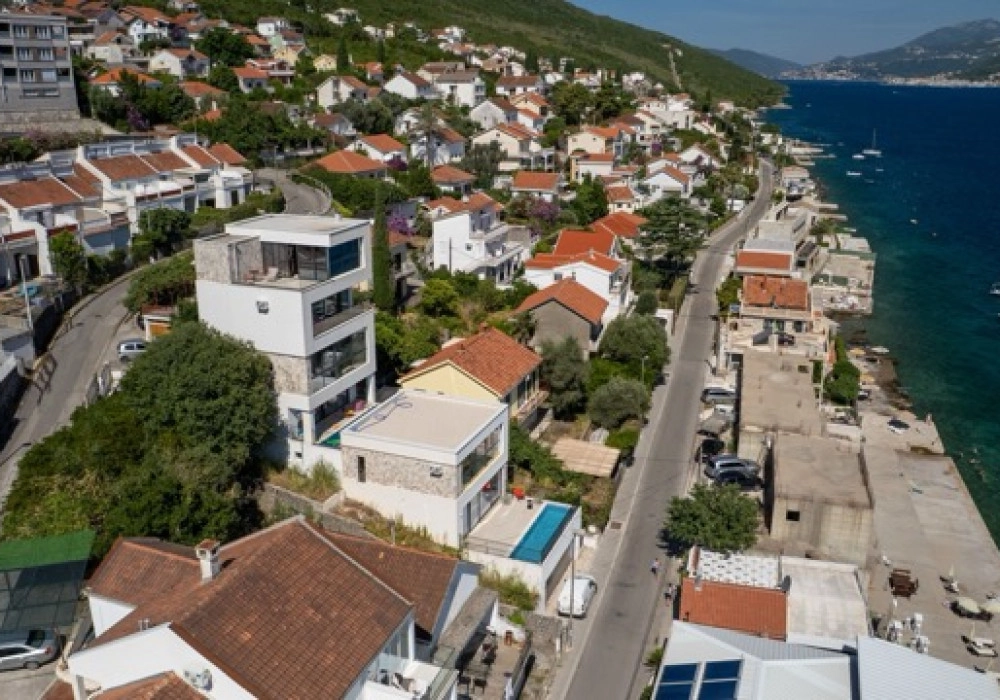 Nova-kuca-sa-bazenom-u-Krasicima-Tivat-7 Kuća 330 m² – Krašići, Tivat — fotografija 8