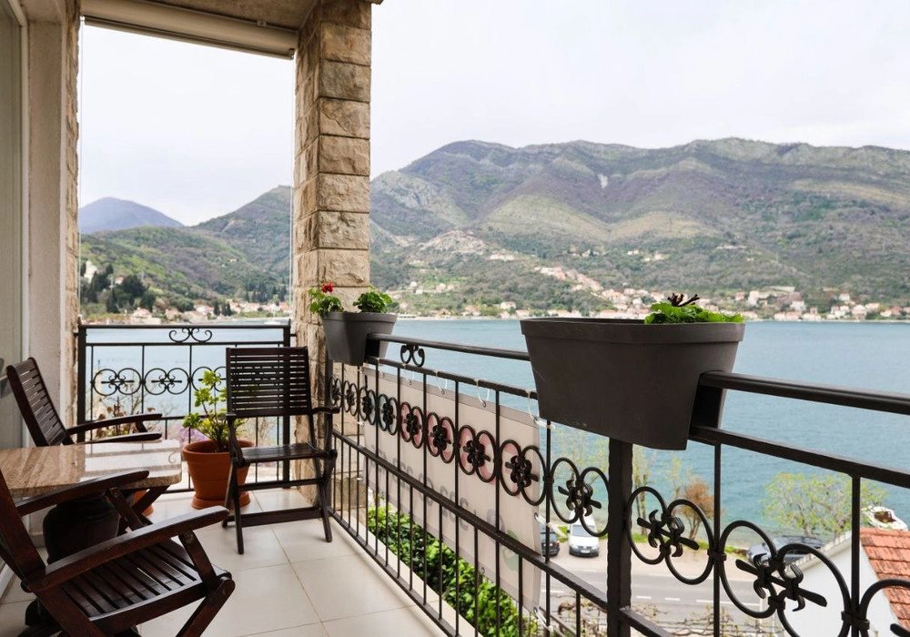 Dvosoban-stan-sa-saunom-u-Mazini-Tivat Dvosoban stan sa saunom u Mažini