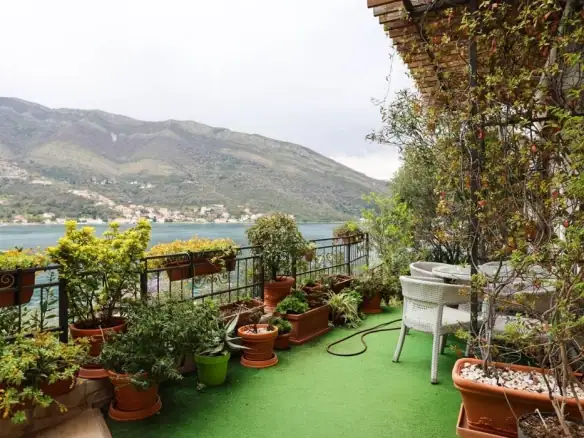 Dvosoban stan 173 m² – Mažina, Tivat — fotografija 8