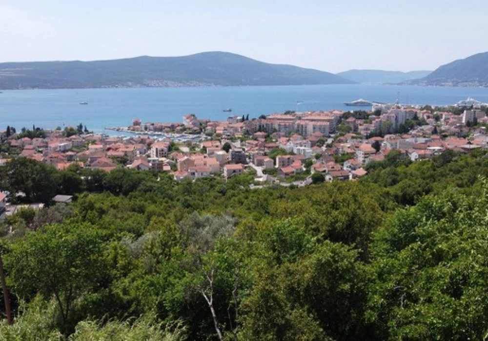 Plac-s-projektom-u-naselju-Mazina-Tivat-5 Plac 1.240 m² – Mažina, Tivat — fotografija 6