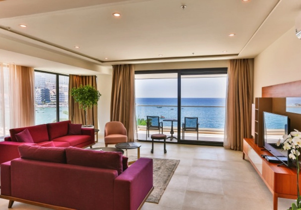 Trosoban-stan-uz-more-u-Rafailovicima-Budva-8 Trosoban stan 136 m² – Rafailovići, Budva — fotografija 9