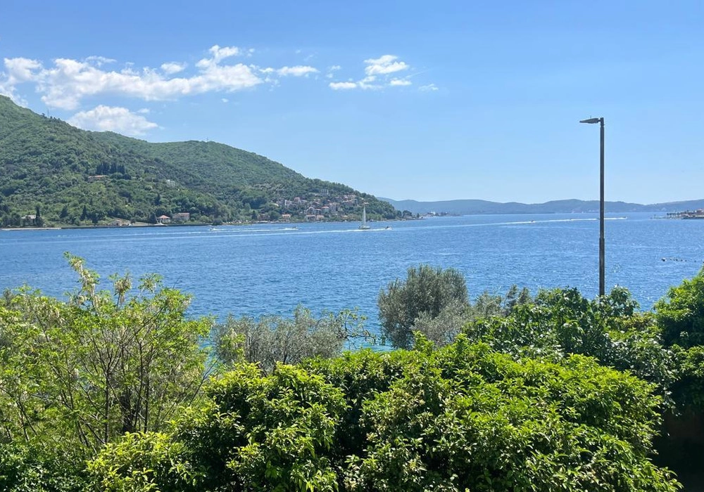 Kuca-uz-more-u-Kamenarima-Herceg-Novi-1 Kuća 205 m² – Kamenari, Herceg Novi — fotografija 2