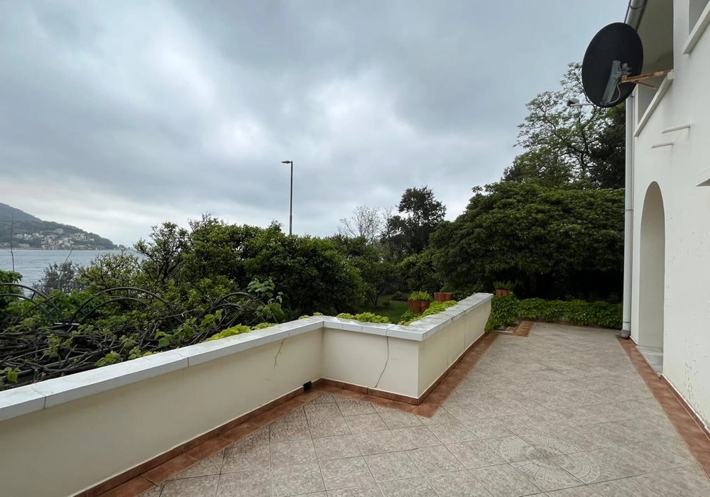 Kuca-uz-more-u-Kamenarima-Herceg-Novi-13 Kuća 205 m² – Kamenari, Herceg Novi — fotografija 14