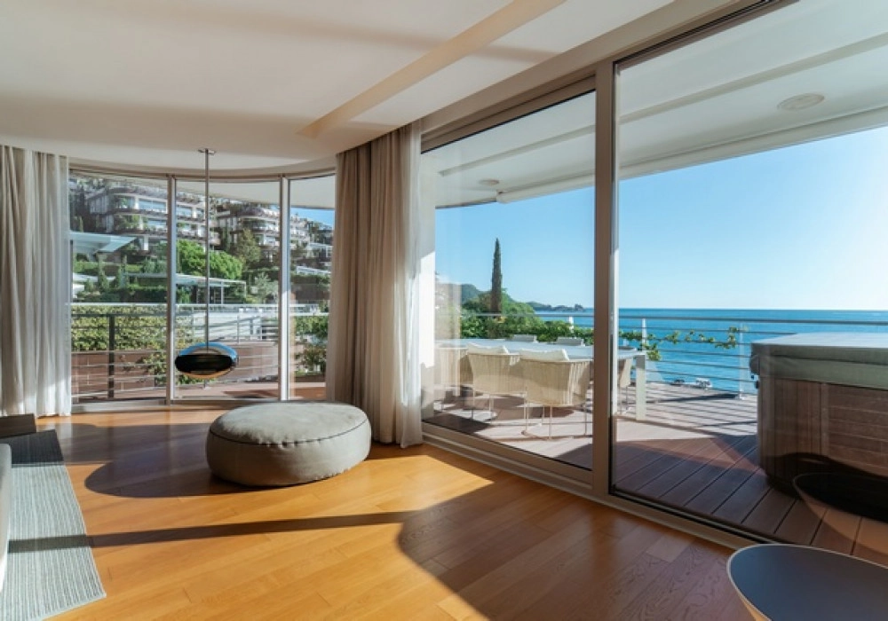 Dvosoban-stan-uz-more-u-naselju-Boreti-Budva-14 Dvosoban stan 508 m² – Boreti, Budva — fotografija 15
