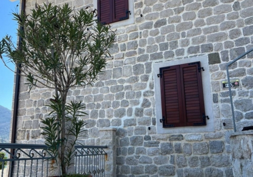 Kuca-s-bazenom-i-molom-u-Kamenarima-Herceg-Novi-2 Kuća – Kamenari, Herceg Novi — fotografija 3