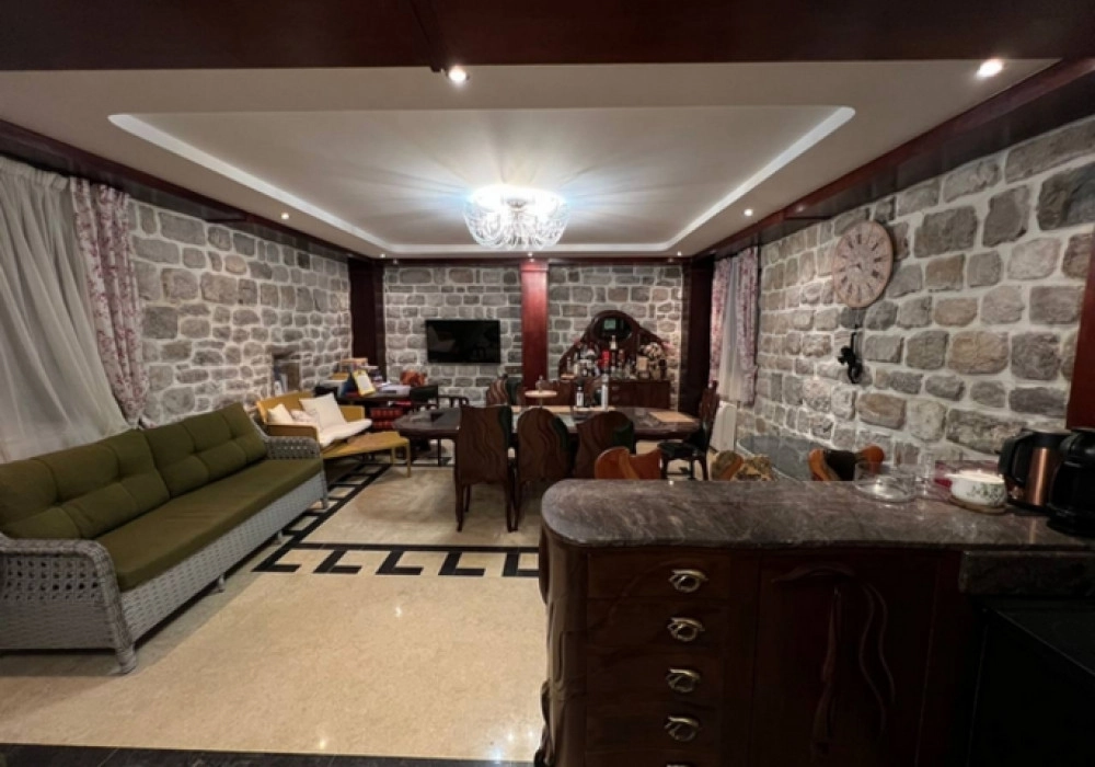 Kuca-s-bazenom-i-molom-u-Kamenarima-Herceg-Novi-9 Kuća – Kamenari, Herceg Novi — fotografija 10
