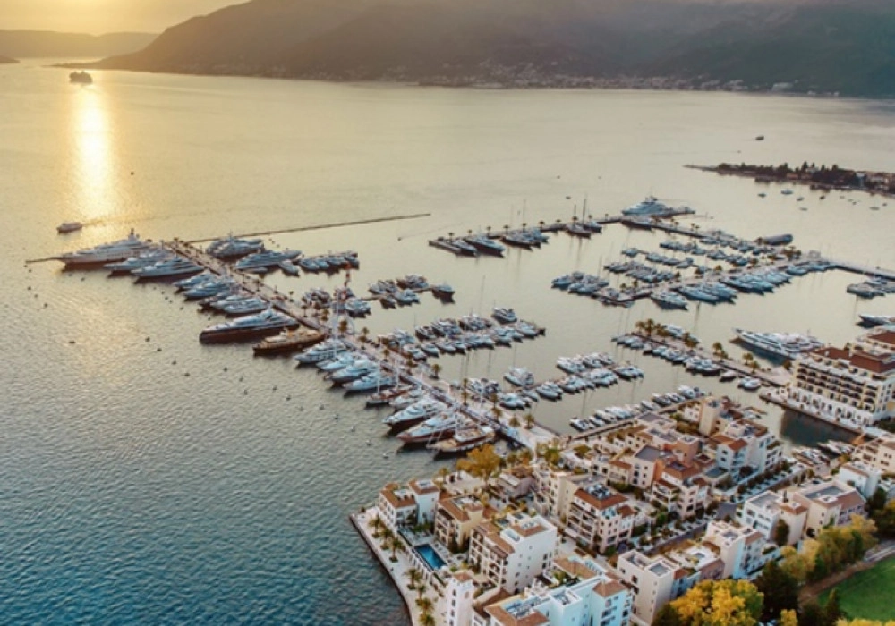 Dvosoban-stan-uz-more-u-Porto-Montenegru-Gorica-Tivat-1 Dvosoban stan 268 m² – Gorica, Tivat — fotografija 2