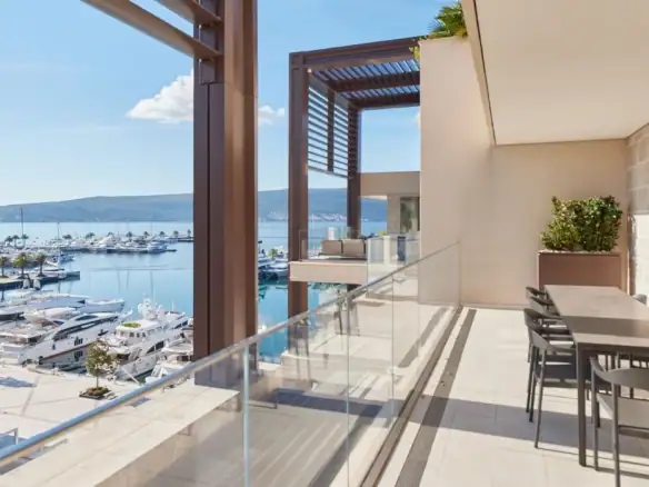 Dvosoban stan 268 m² – Gorica, Tivat — fotografija 12