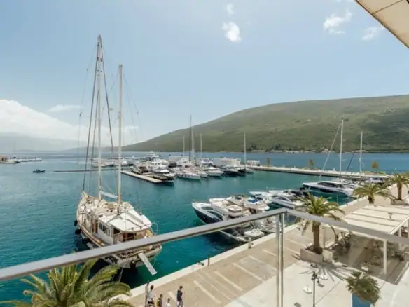 Trosoban stan 315 m² – Topla, Herceg Novi — fotografija 2