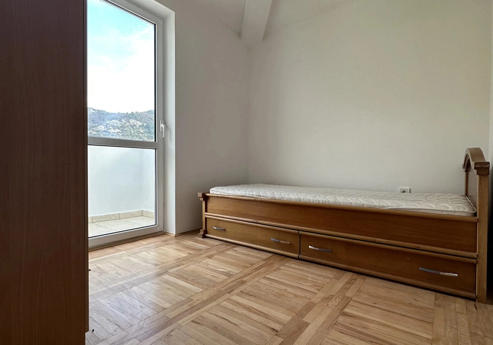 Jednosoban-stan-u-naselju-Rozino-Budva-1 Jednosoban stan 33 m² – Budva — fotografija 2