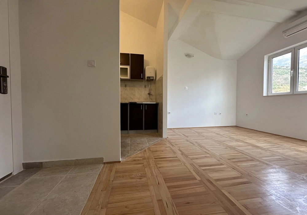 Jednosoban-stan-u-naselju-Rozino-Budva-10 Jednosoban stan 33 m² – Budva — fotografija 11