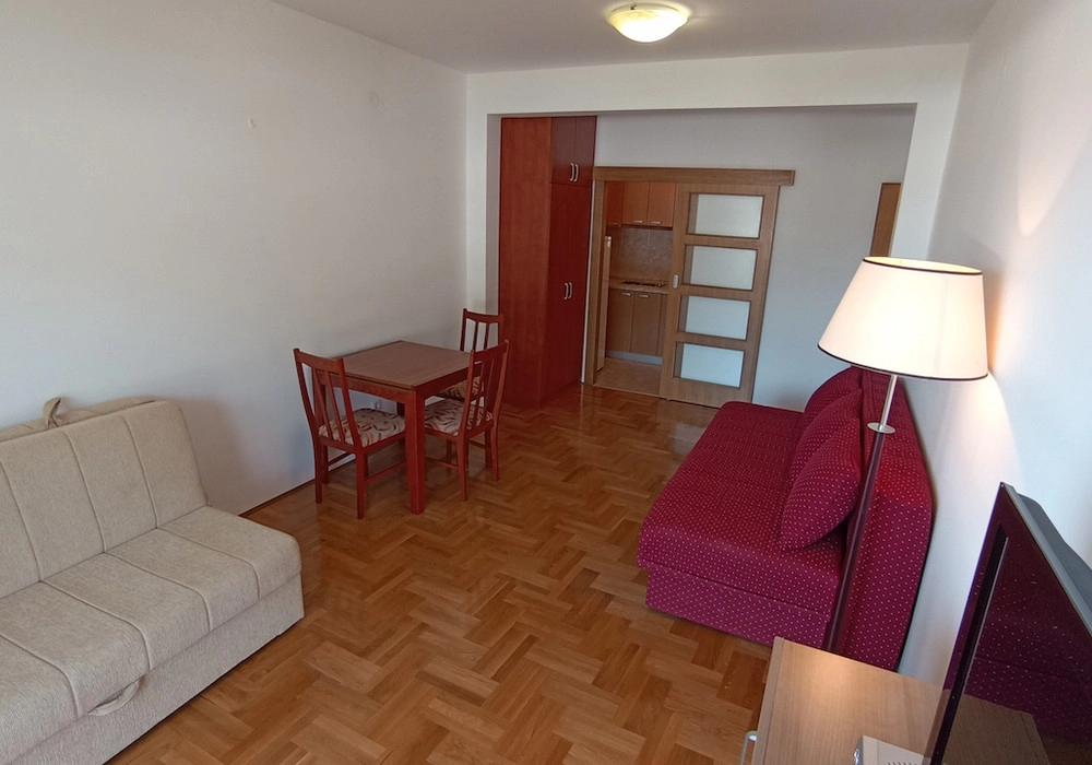 Garsonjera-u-naselju-Velji-Vinogradi-Budva-9 Garsonjera 35 m² – Podkošljun, Budva — fotografija 10