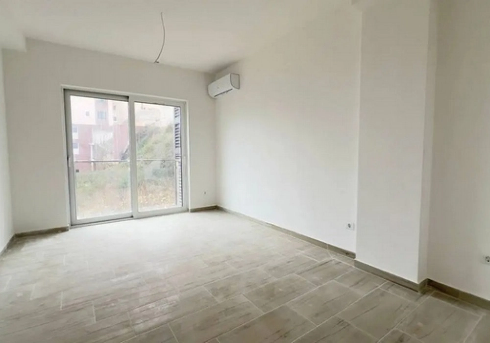 Garsonjera-u-kompleksu-sa-bazenom-Becici-Budva-5 Garsonjera 20 m² – Bečići, Budva — fotografija 6
