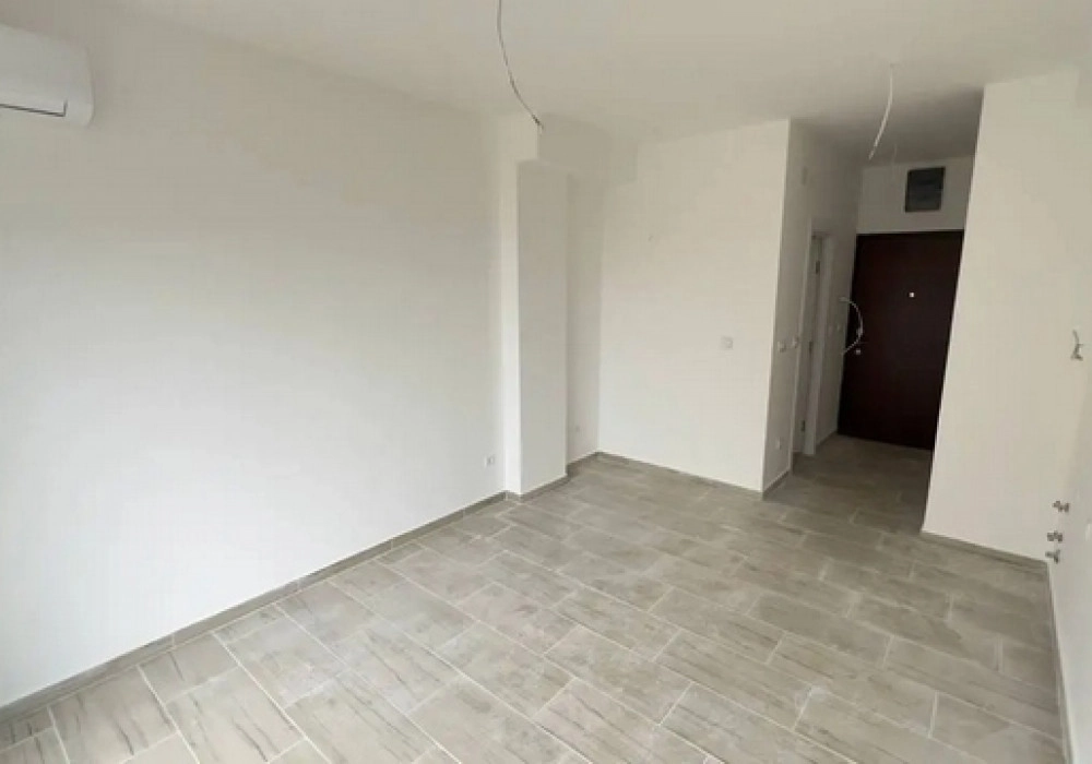 Garsonjera-u-kompleksu-sa-bazenom-Becici-Budva-10 Garsonjera 20 m² – Bečići, Budva — fotografija 11