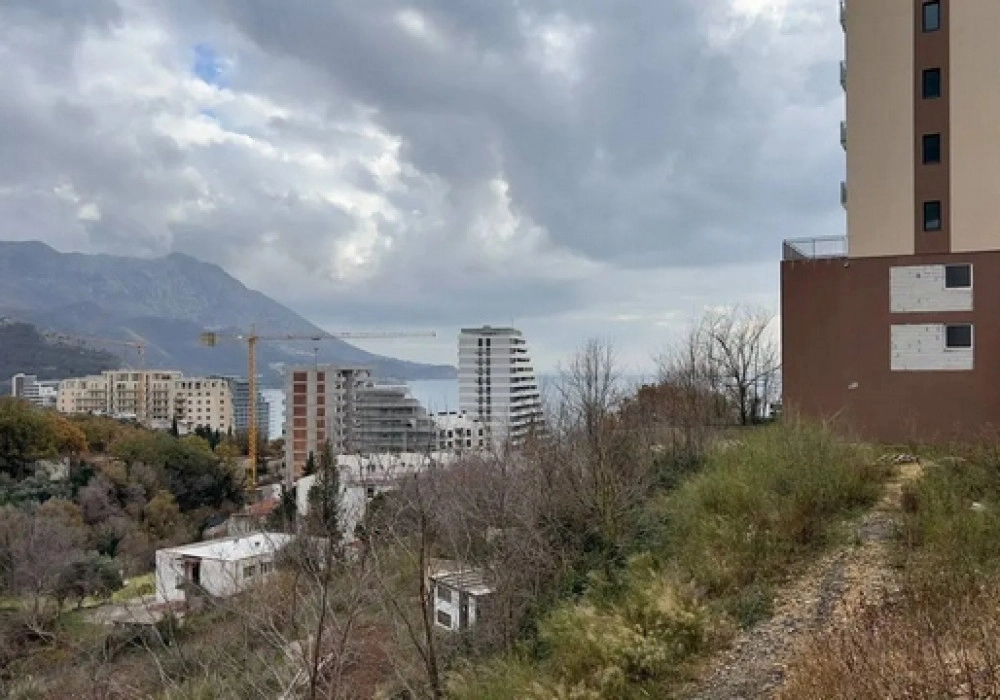 Garsonjera-u-kompleksu-sa-bazenom-Becici-Budva-11 Garsonjera 20 m² – Bečići, Budva — fotografija 12