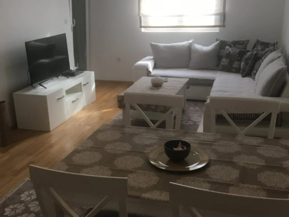 Jednosoban stan 50 m² – Stari aerodrom, Podgorica — fotografija 2