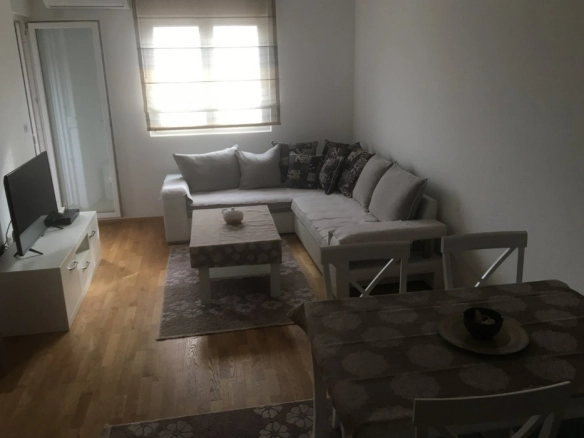 Jednosoban stan 50 m² – Stari aerodrom, Podgorica — fotografija 6