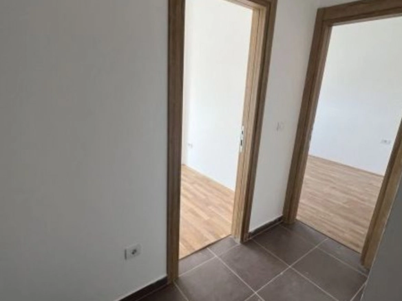 Dvosoban stan 58 m² – Stari aerodrom, Podgorica — fotografija 4