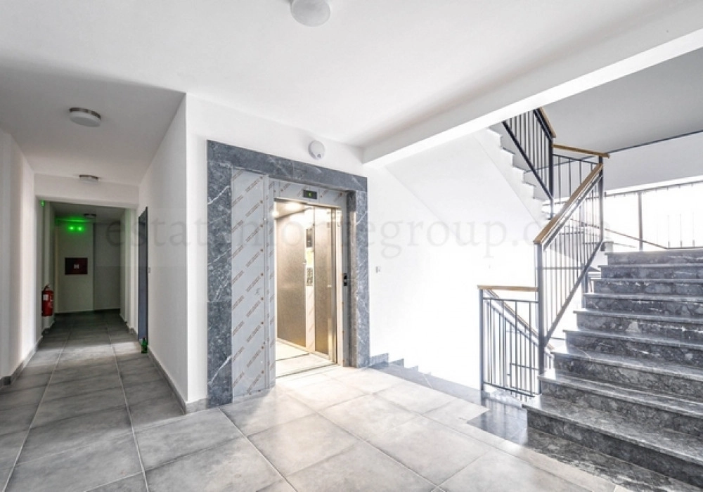 Garsonjera-30-m²-u-Seljanovu-Tivat-2 Garsonjera 30 m² – Seljanovo, Tivat — fotografija 3