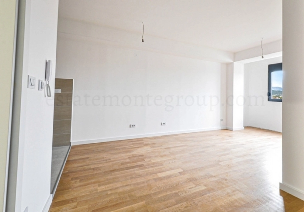 Garsonjera-30-m²-u-Seljanovu-Tivat-8 Garsonjera 30 m² – Seljanovo, Tivat — fotografija 9