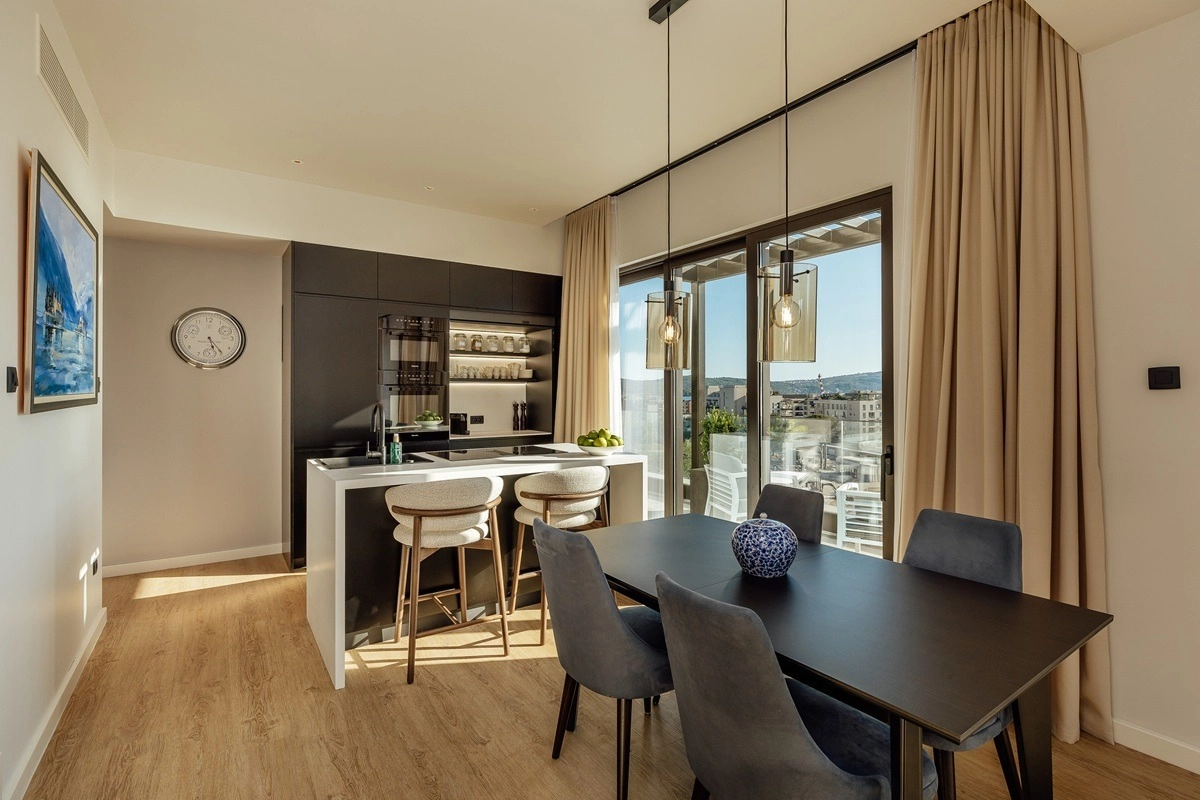 Dvosoban-stan-sa-terasama-u-Seljanovu-Tivat-3 Dvosoban stan 179 m² – Seljanovo, Tivat — fotografija 4