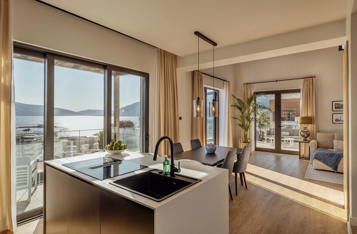 Dvosoban-stan-sa-terasama-u-Seljanovu-Tivat-4 Dvosoban stan 179 m² – Seljanovo, Tivat — fotografija 5