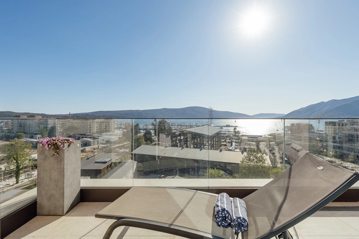 Dvosoban-stan-sa-terasama-u-Seljanovu-Tivat-7 Dvosoban stan 179 m² – Seljanovo, Tivat — fotografija 8