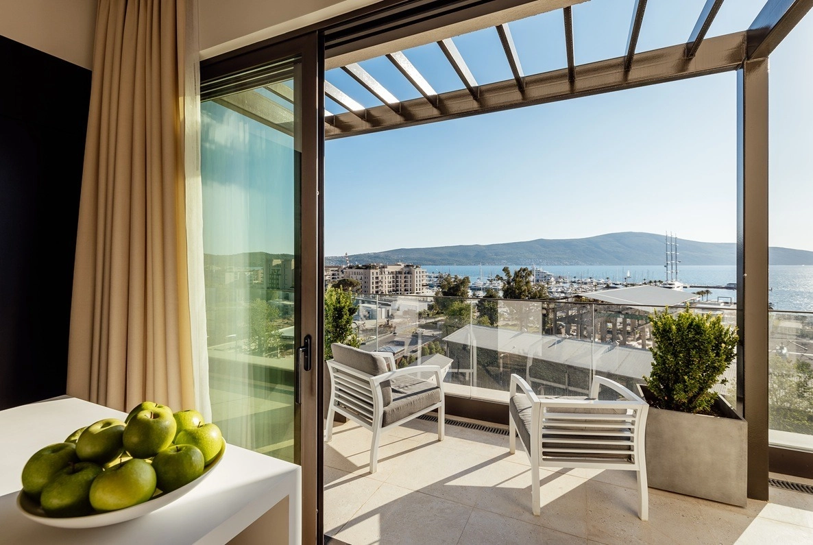 Dvosoban-stan-sa-terasama-u-Seljanovu-Tivat-8 Dvosoban stan 179 m² – Seljanovo, Tivat — fotografija 9