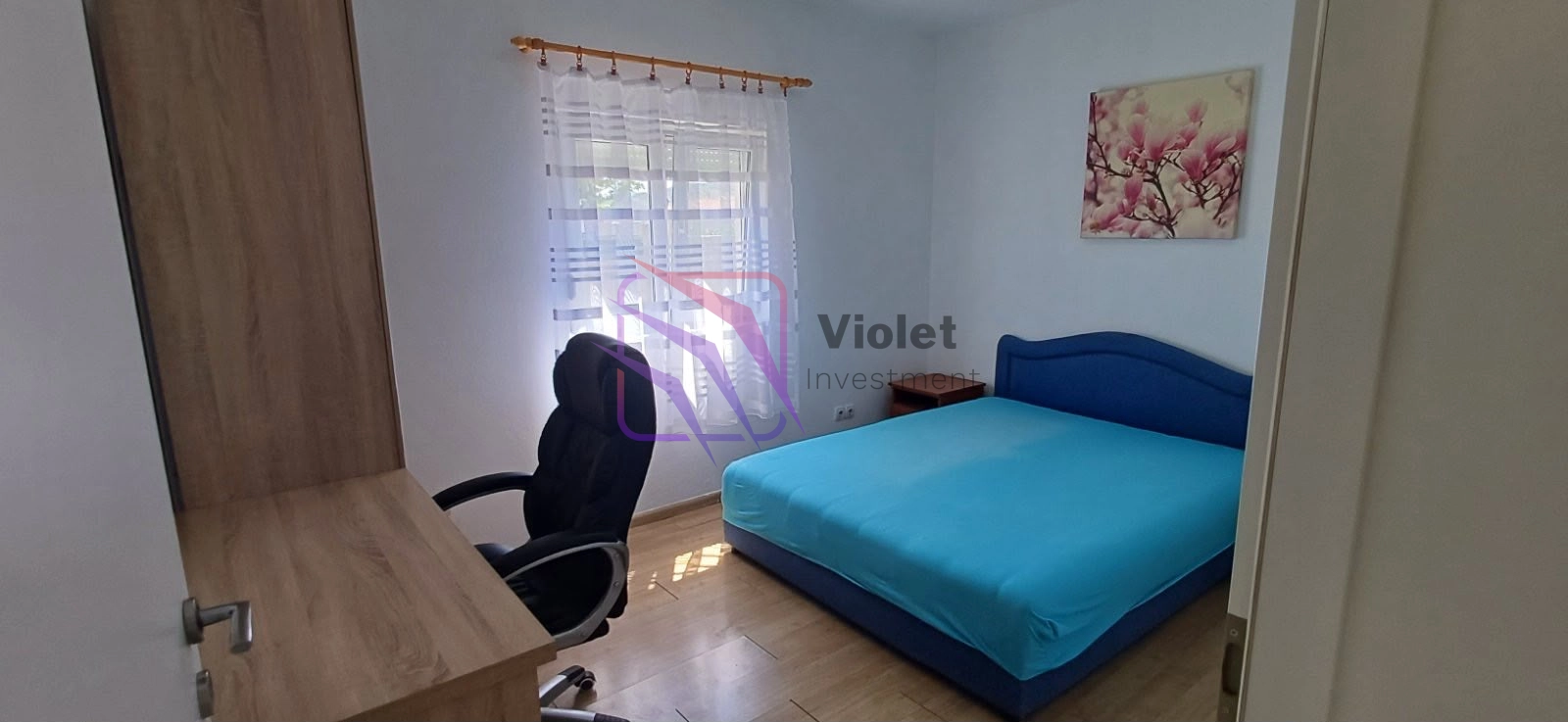 Namjestena-kuca-sa-dvoristem-u-naselju-Farmaci-Podgorica-12 Izdavanje: Kuća 260 m² – Farmaci, Podgorica — fotografija 13